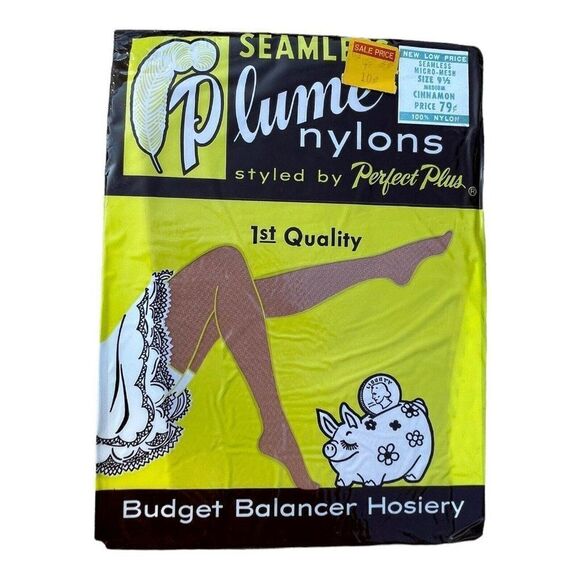 Vintage Plume Nylons Pantyhose Seamless Size 9.5 Medium Cinnamon NOS